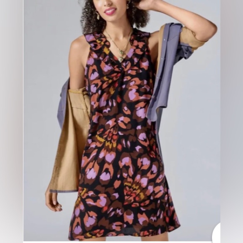 Cabi patterned V-neck with ruffle dress.